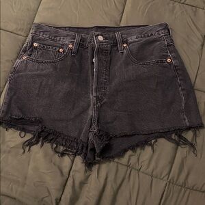 Levi’s 501 black cut off shorts size 32